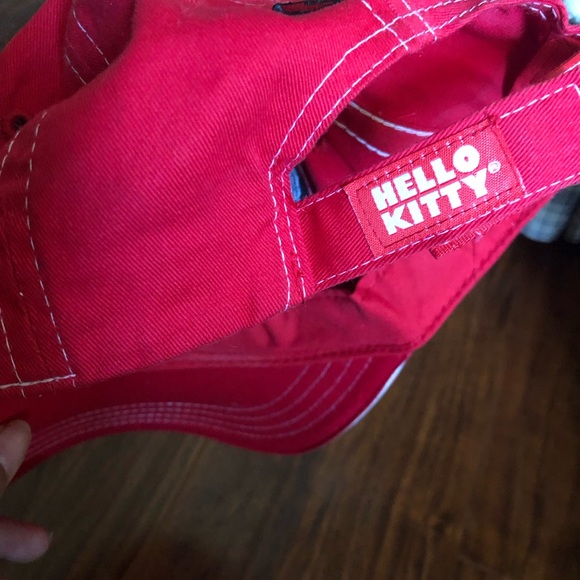 Hello Kitty hat - Picture 5 of 12